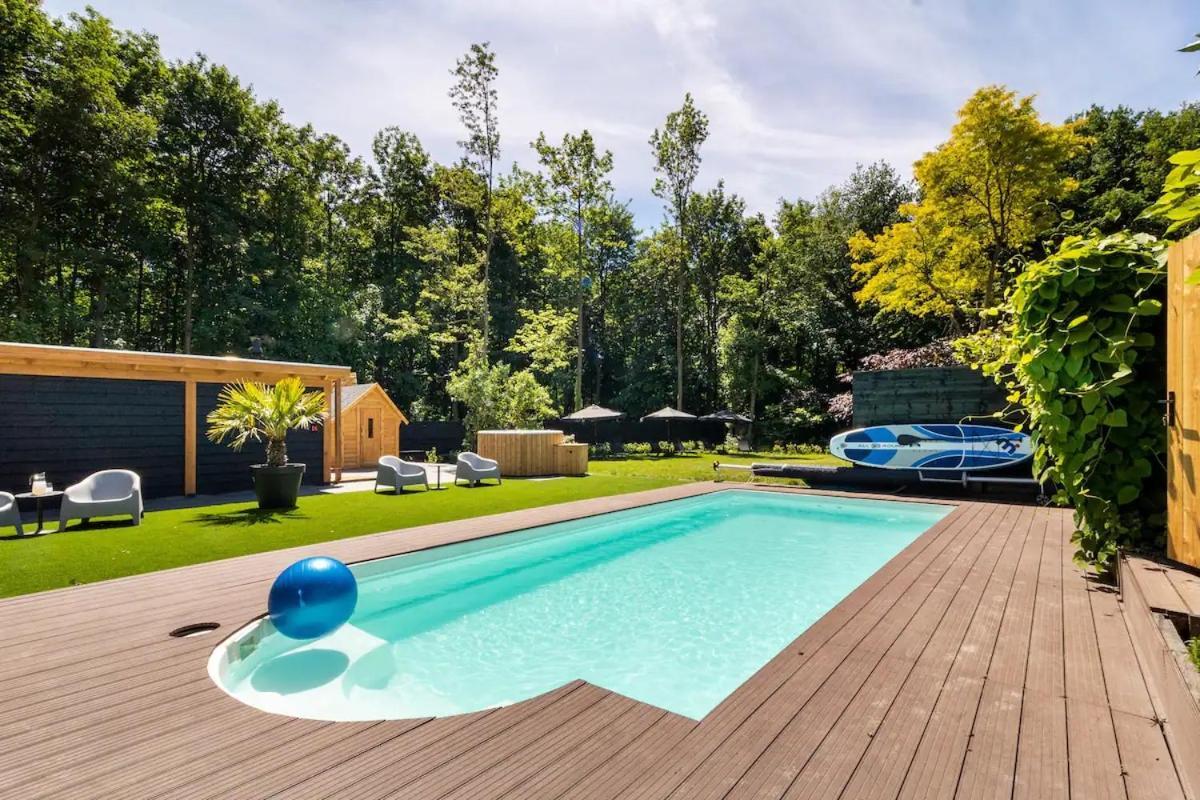 Green Tiny House With Shared Pool เซโวลเดอ ภายนอก รูปภาพ