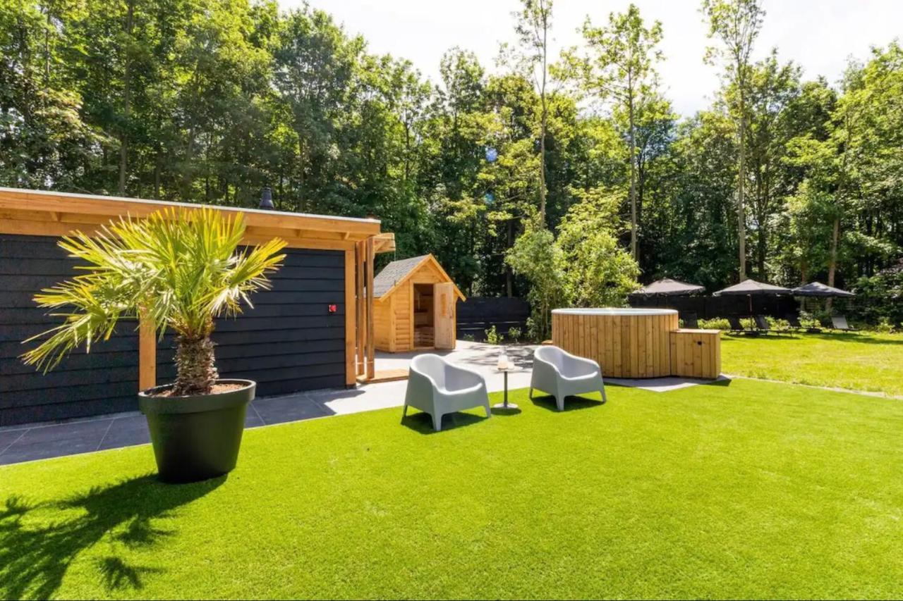 Green Tiny House With Shared Pool เซโวลเดอ ภายนอก รูปภาพ